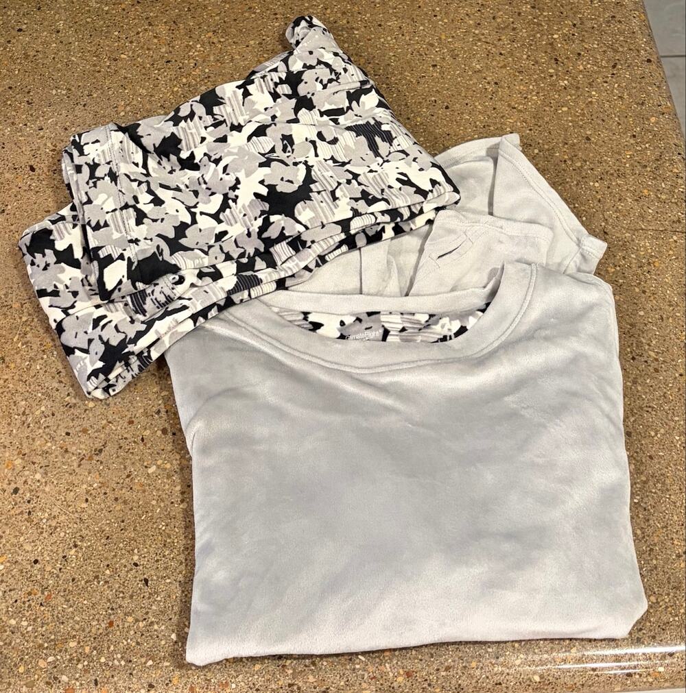 Women's Climate Right by Cuddl Duds LS Gray Camouflage Fleece Lounge Set Sz L